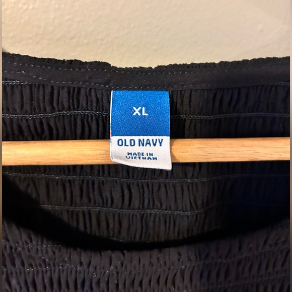 Old Navy black smocked peplum blouse, size XL - Picture 2 of 4